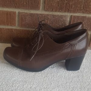 Clarks Bendables Heel Oxford